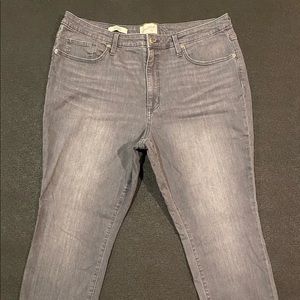 Universal Thread High Rise Skinny Jeans Womens Size 18/34R gray cuffed